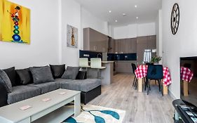 Lovely 1 Bedroom Apartment In Central Woking